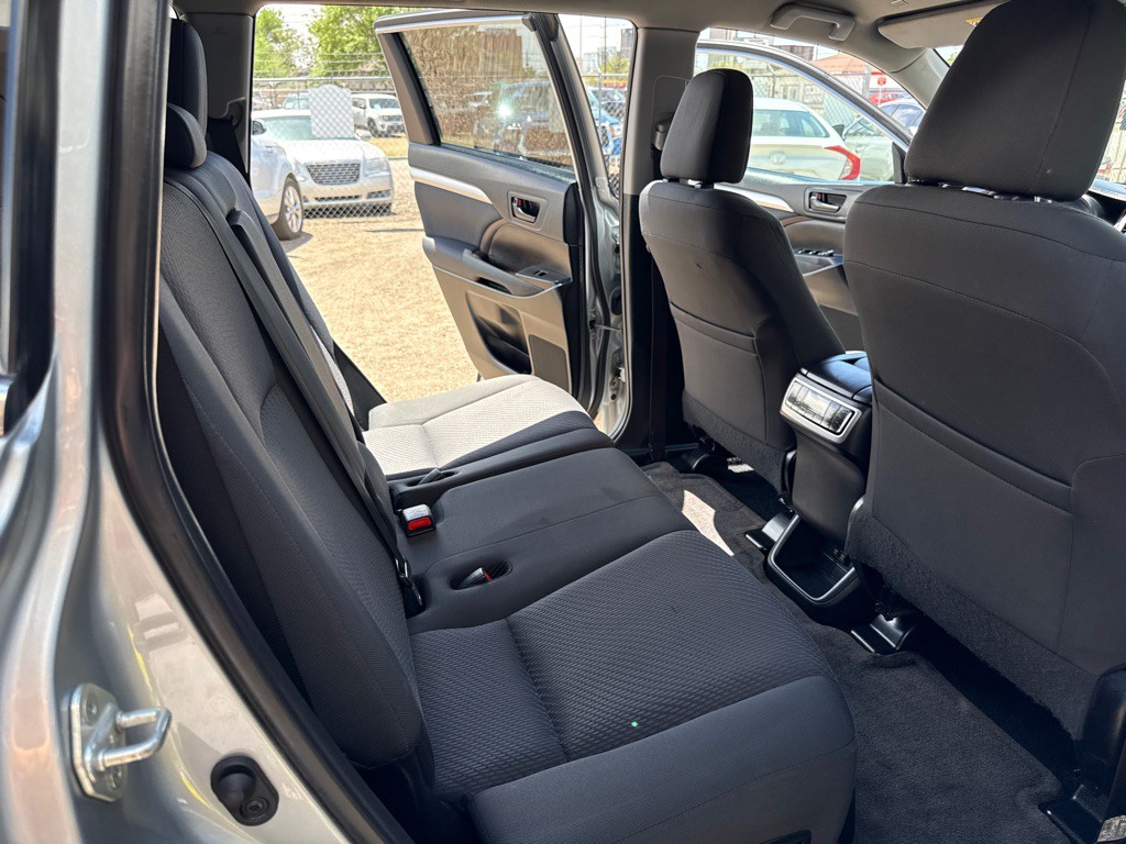 2019 Toyota Highlander Image 12
