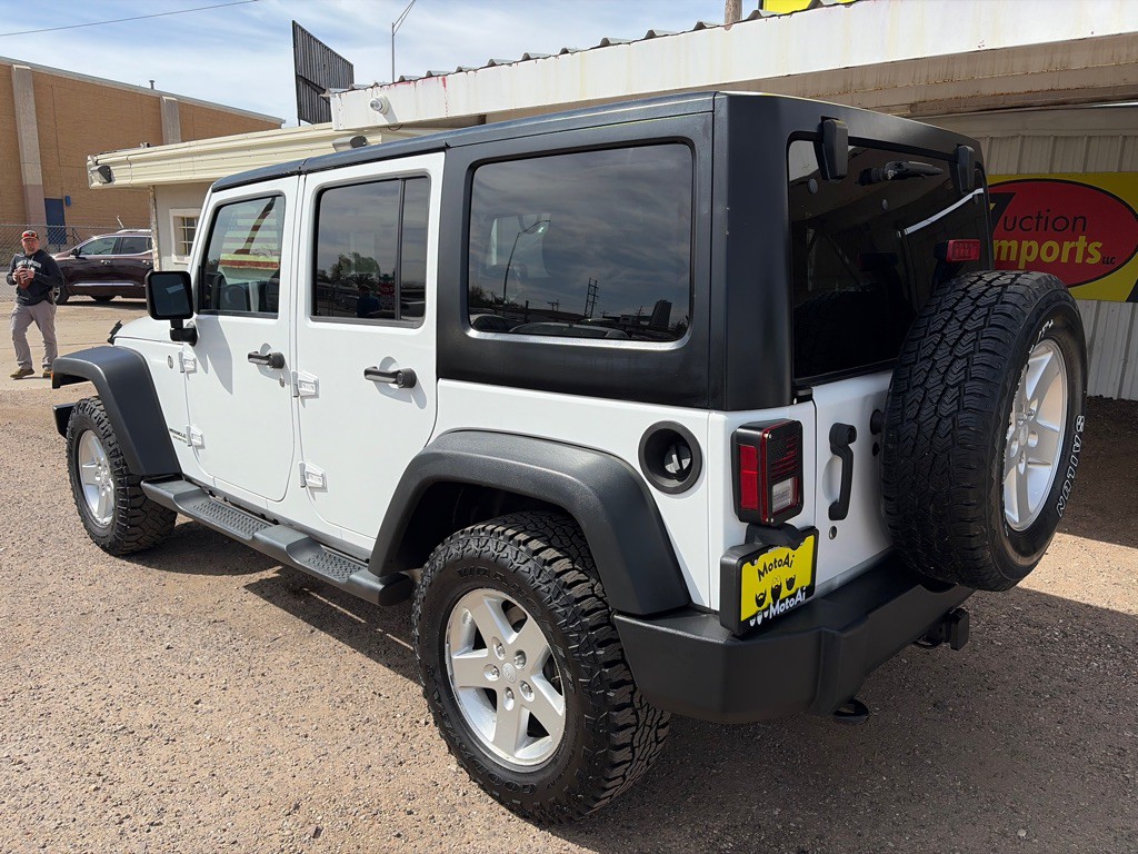 2014 Jeep Wrangler Unlimited Image 3