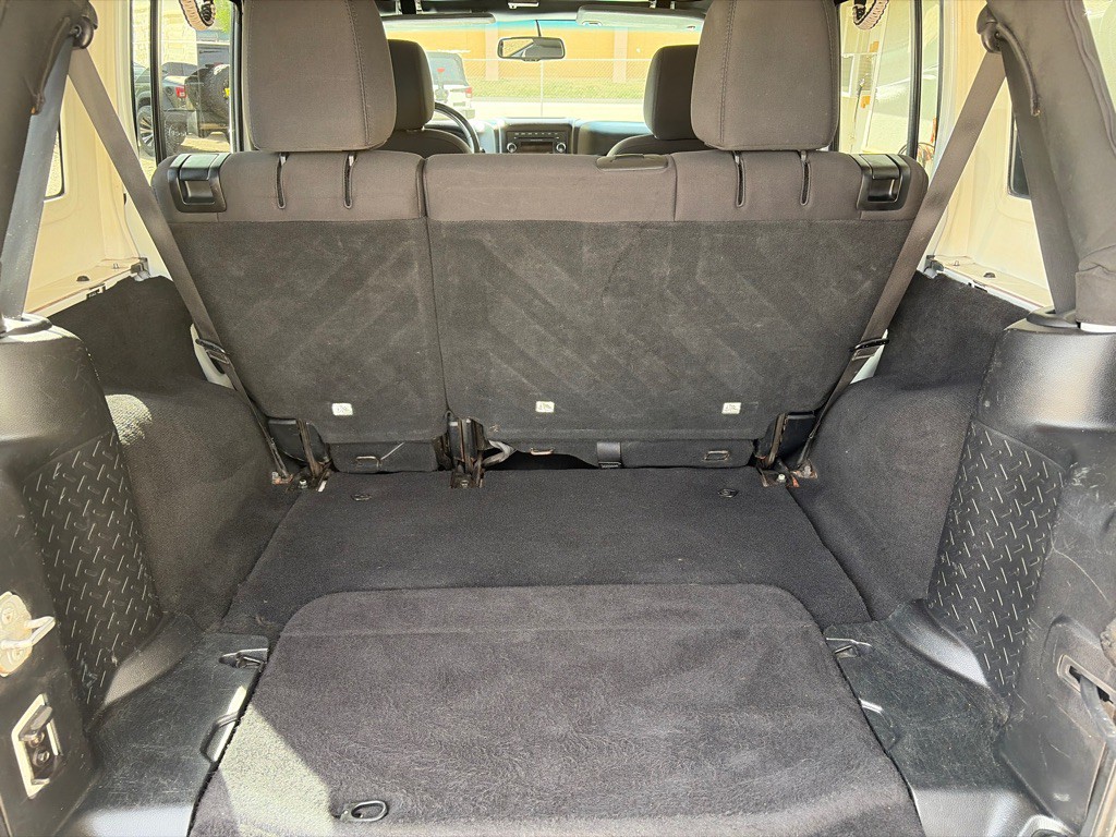 2014 Jeep Wrangler Unlimited Image 13