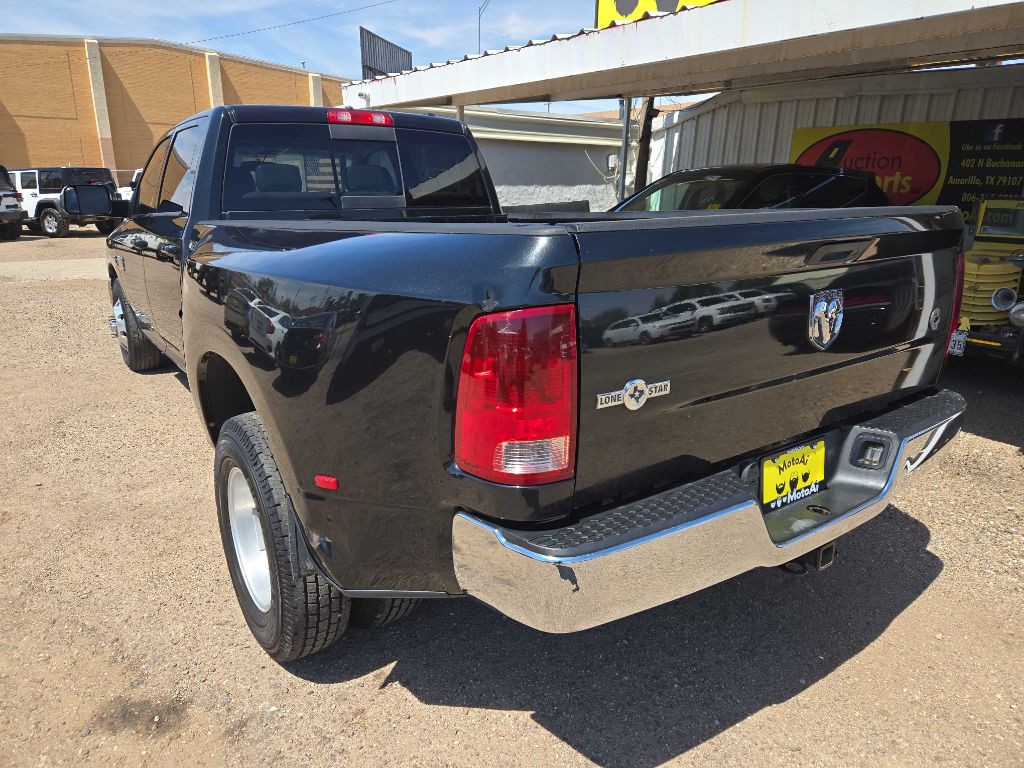 2010 Dodge Ram 3500 Image 2