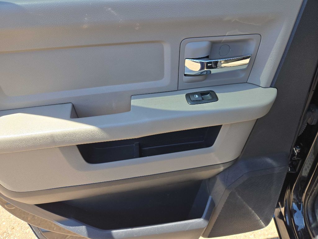 2010 Dodge Ram 3500 Image 11