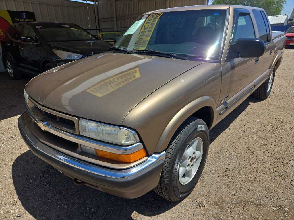 2002 Chevrolet S10 Image 8