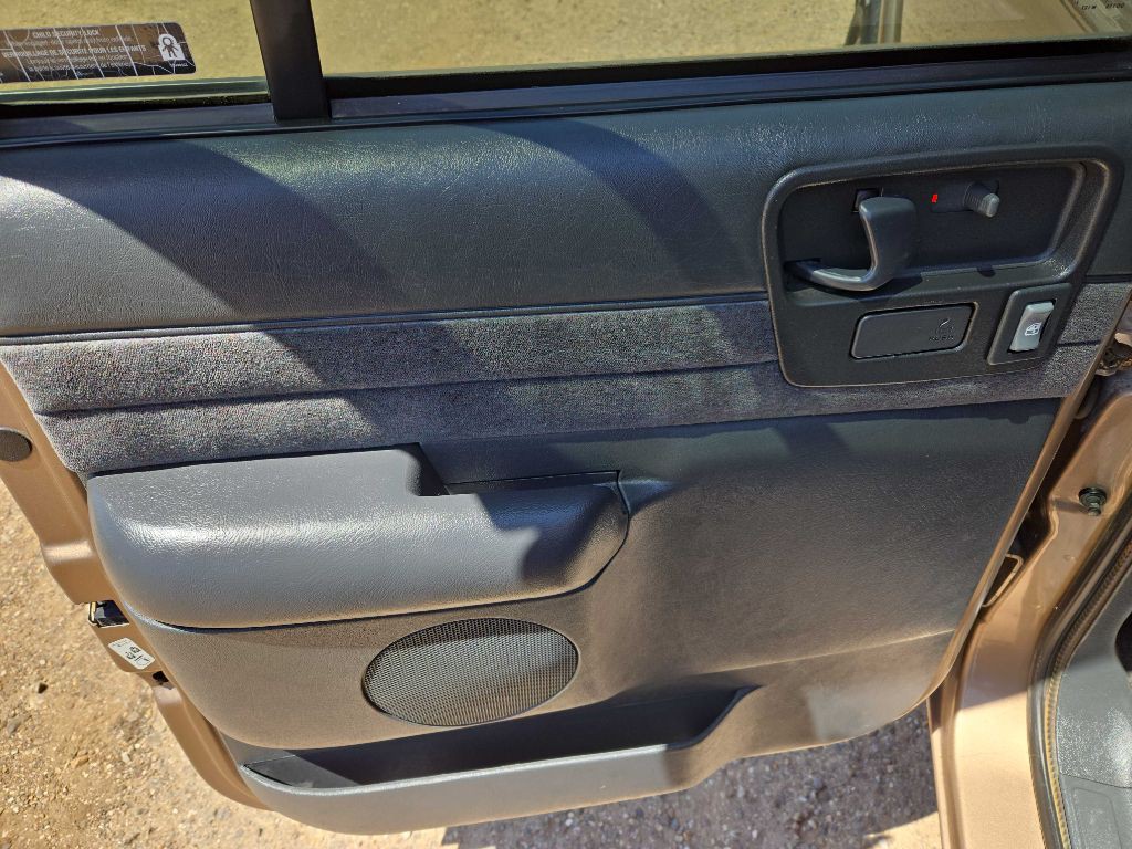 2002 Chevrolet S10 Image 13