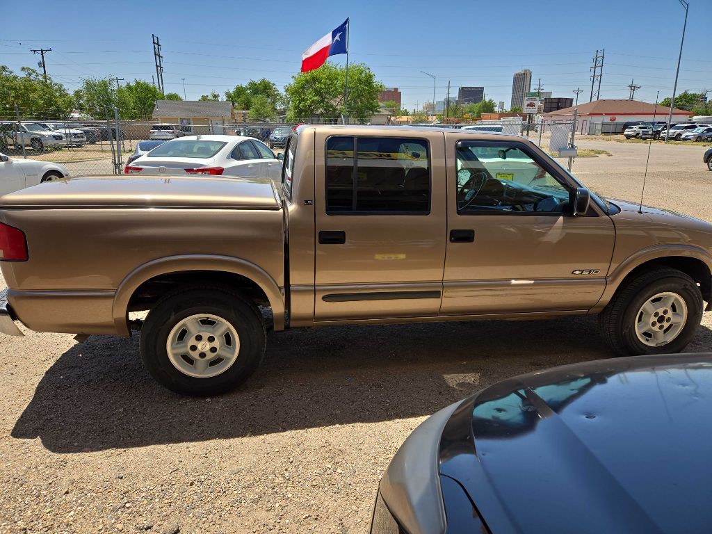 2002 Chevrolet S10 Image 5