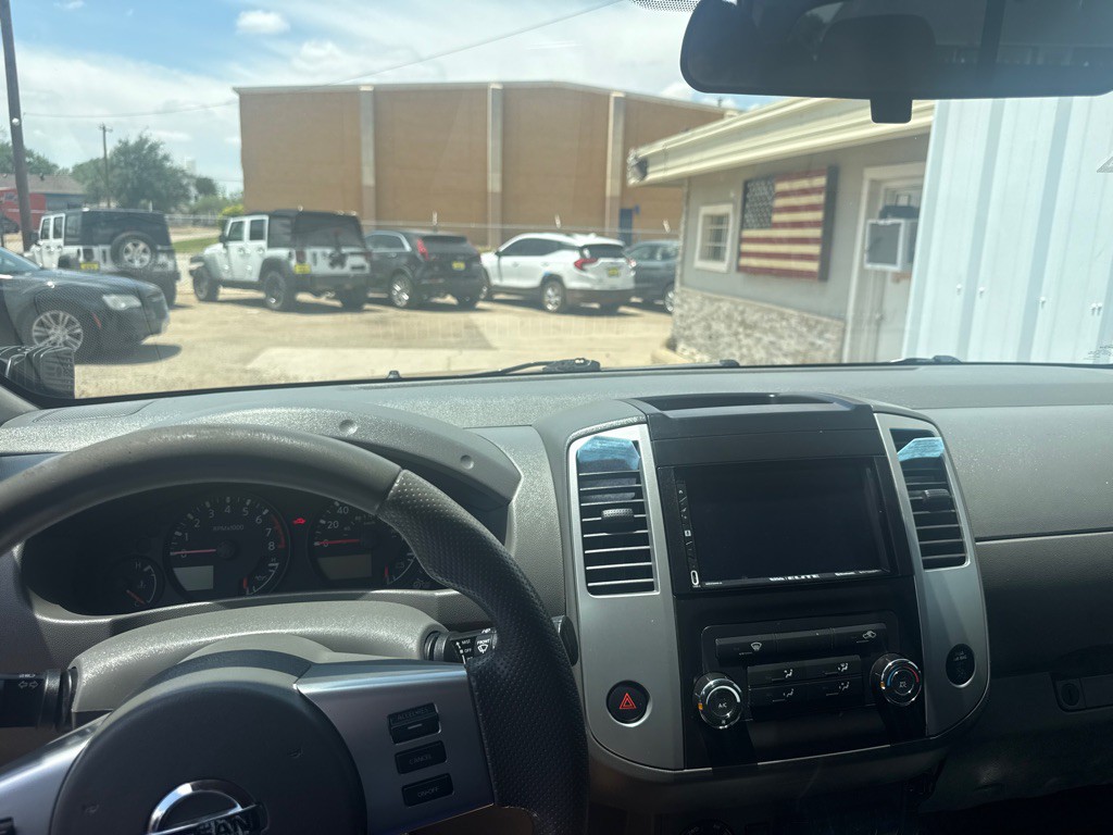 2019 Nissan Frontier Image 9