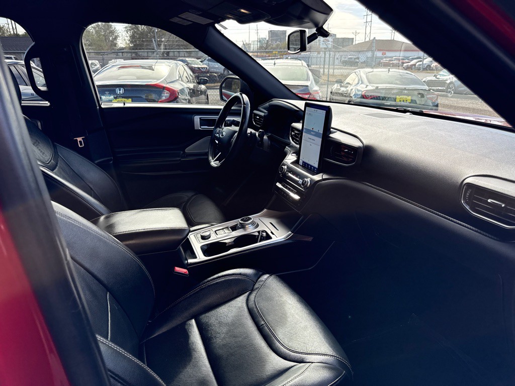2020 Ford Explorer Image 14