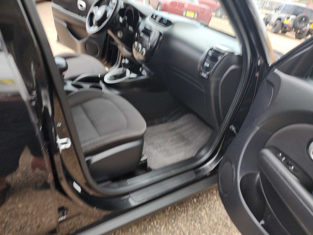 2016 Kia Soul Image 13