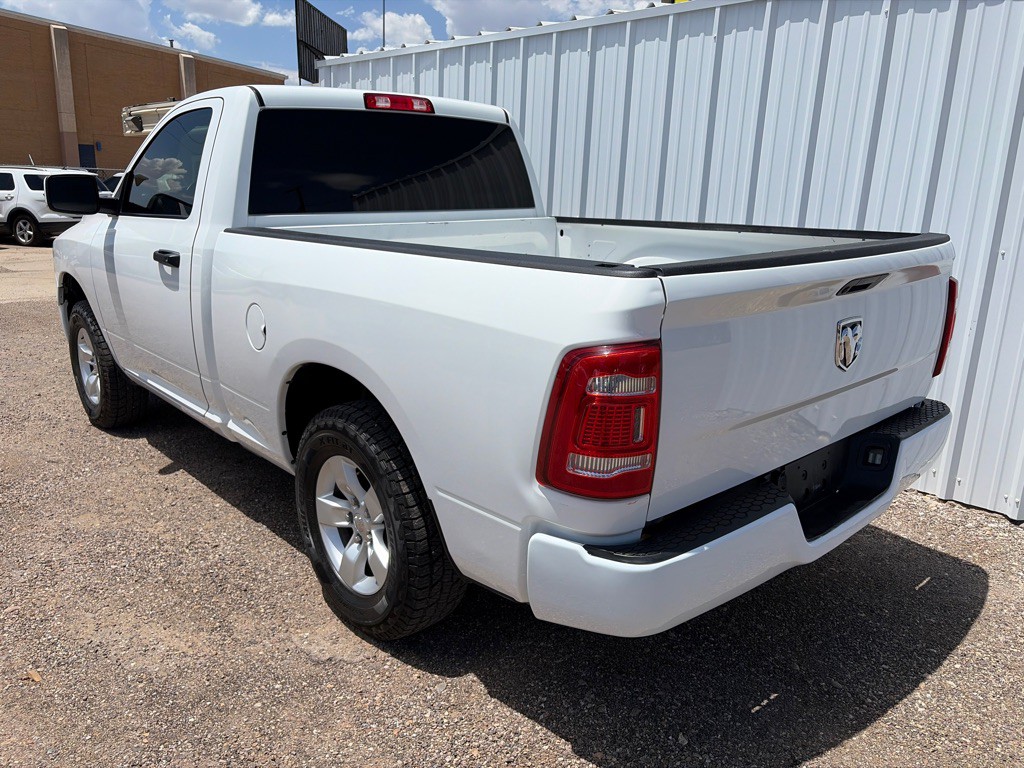 2021 RAM 1500 Image 3
