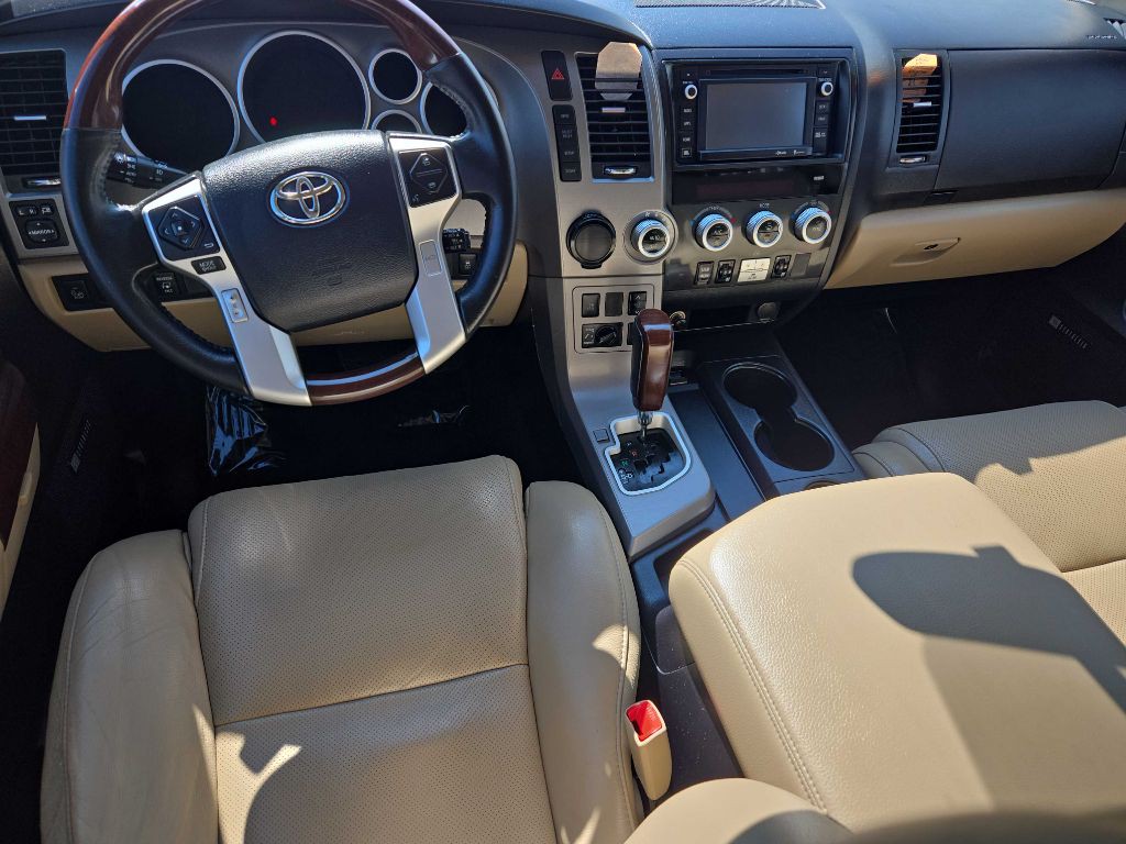 2014 Toyota Sequoia Image 14