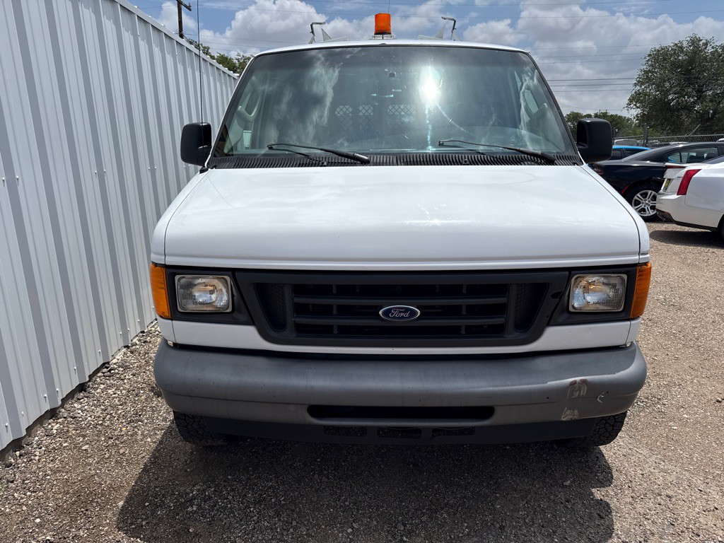 2007 Ford Econoline Image 3