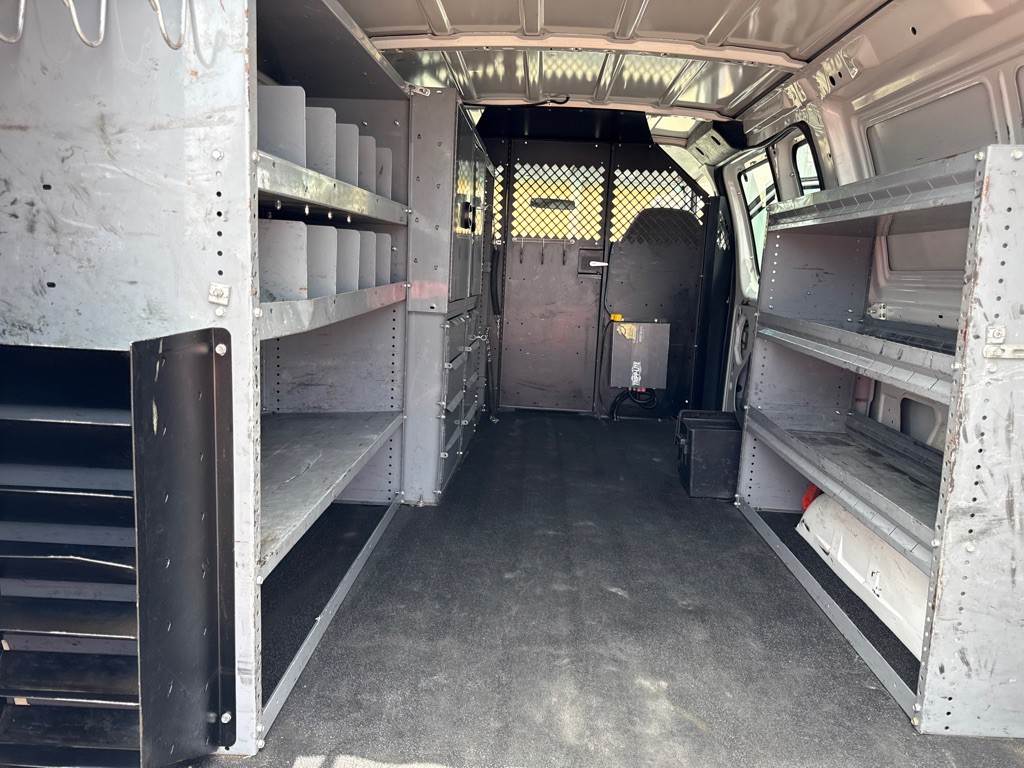 2007 Ford Econoline Image 12