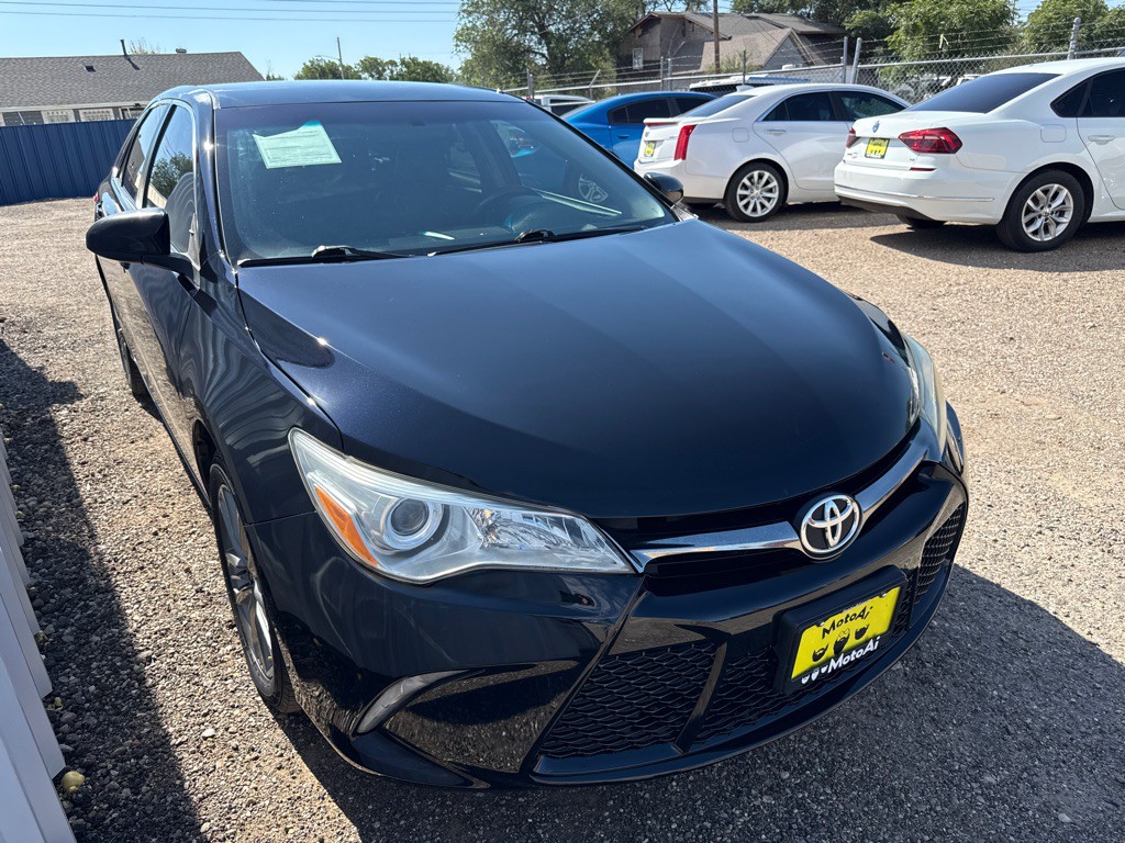 2017 Toyota Camry Image 4