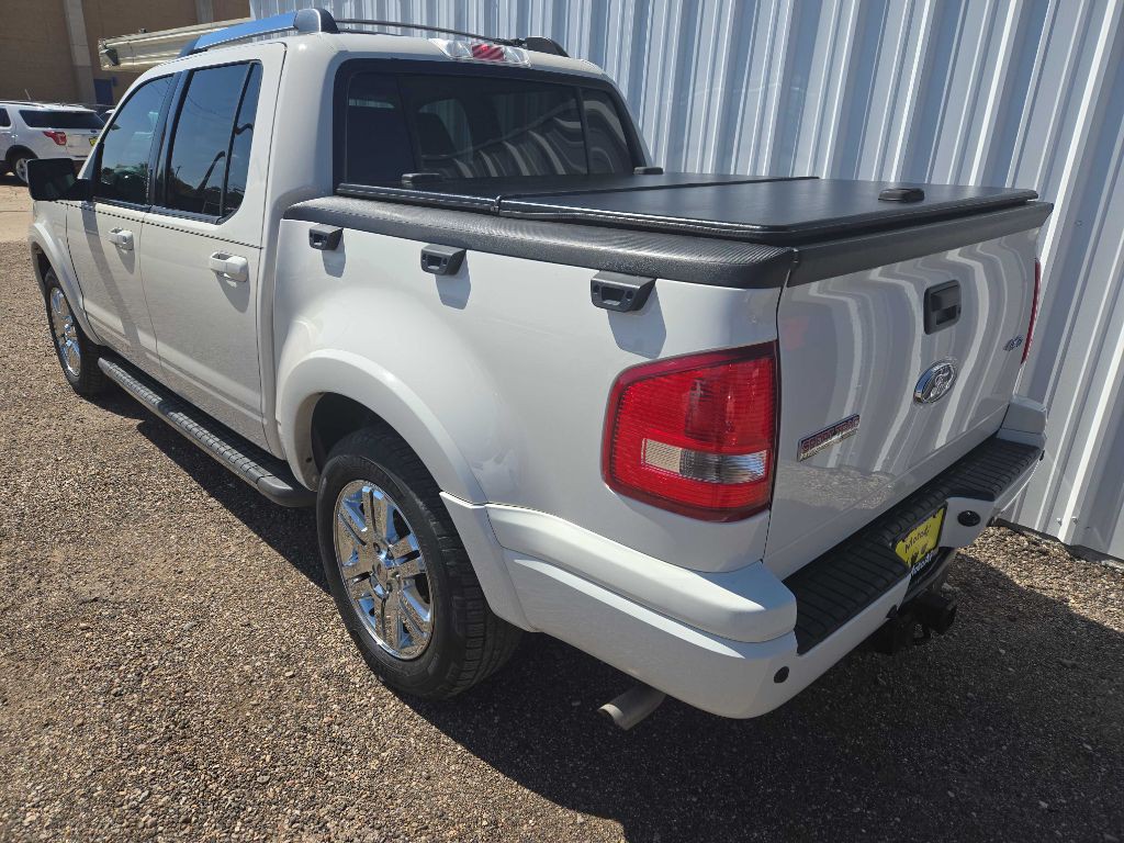 2010 Ford Explorer Image 2