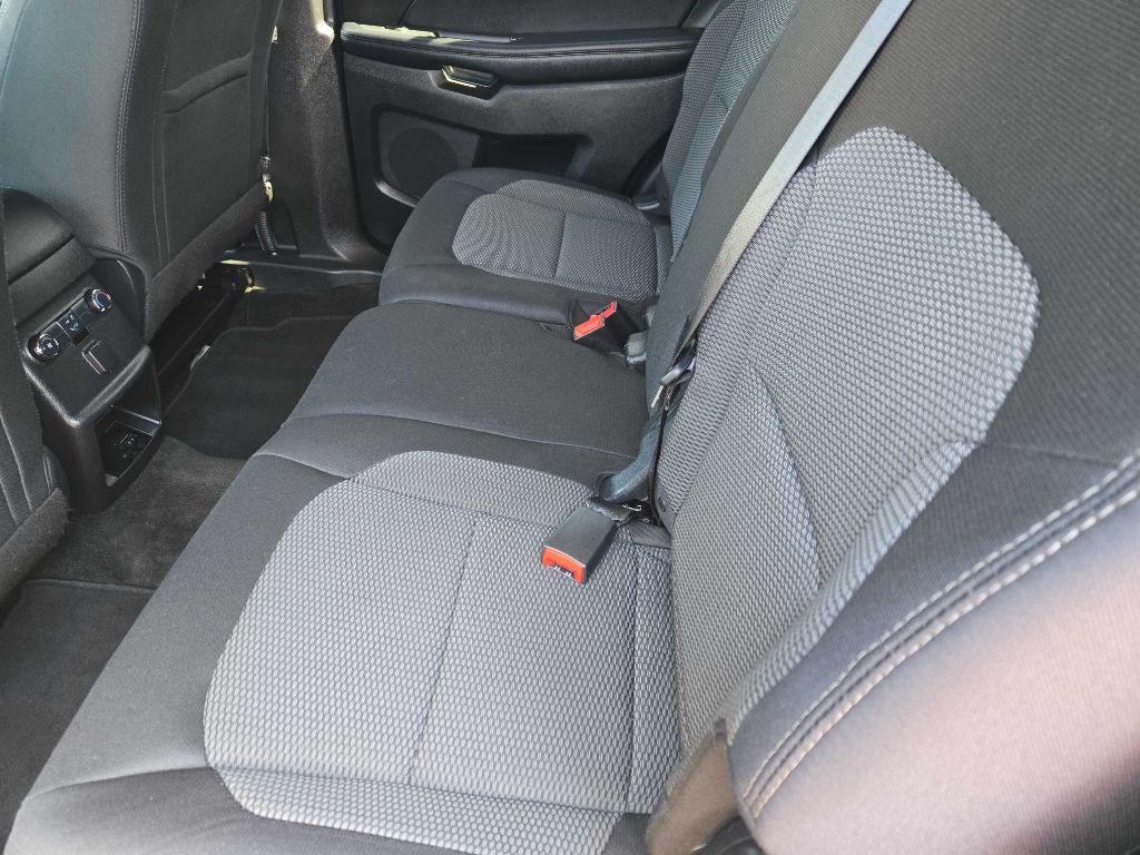 2017 Ford Explorer Image 10