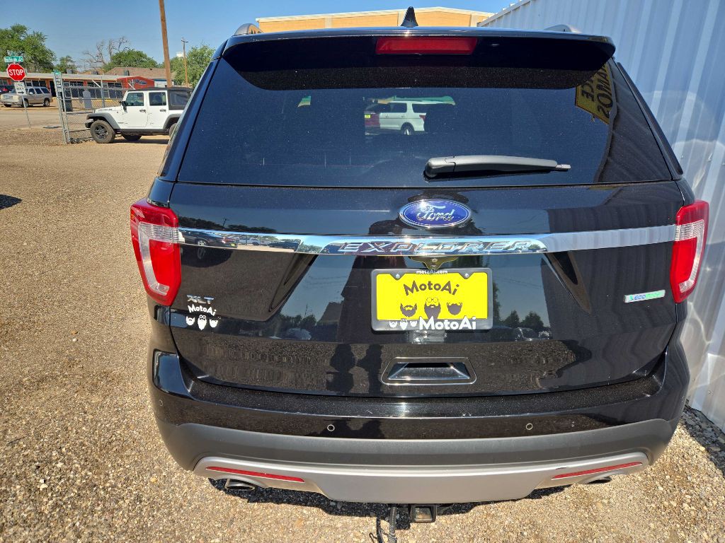 2017 Ford Explorer Image 3