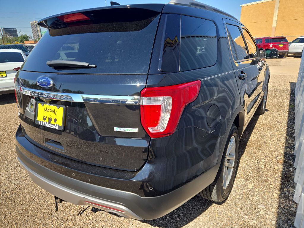 2017 Ford Explorer Image 4