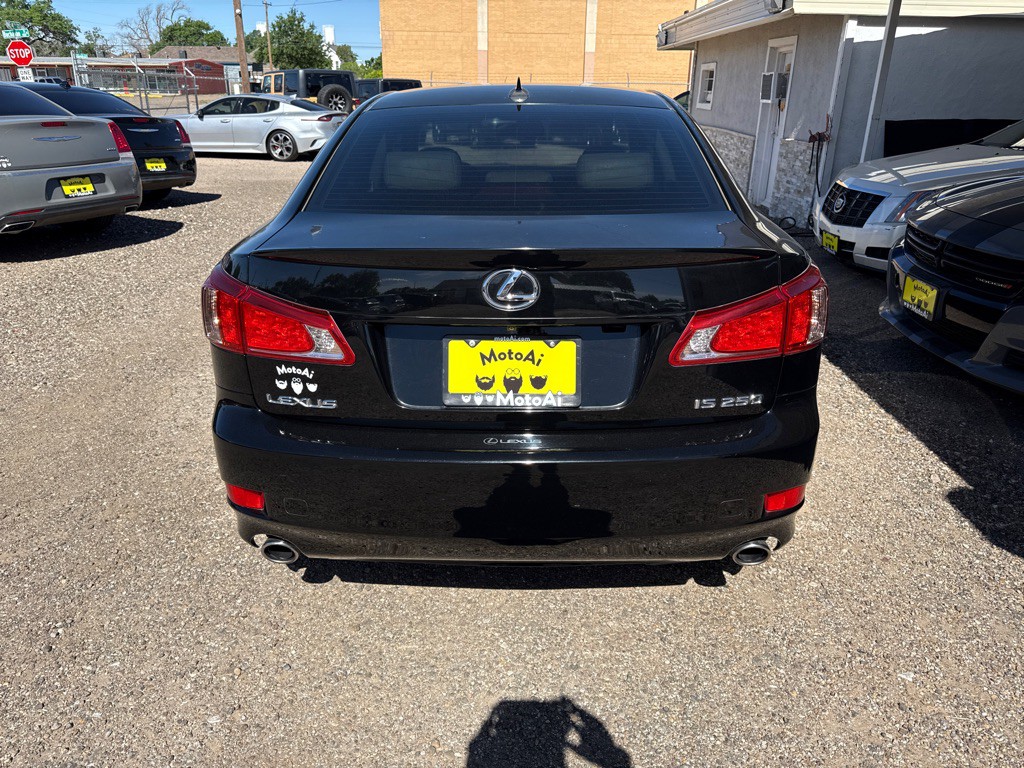 2013 Lexus IS Image 7