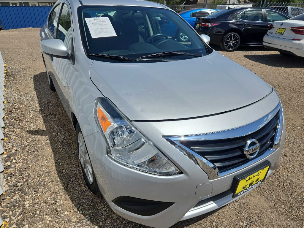 2019 Nissan Versa Image 7