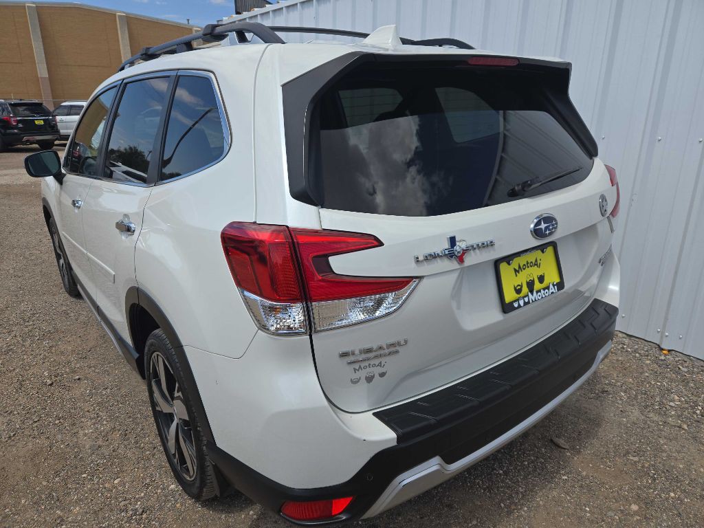 2019 Subaru Forester Image 2