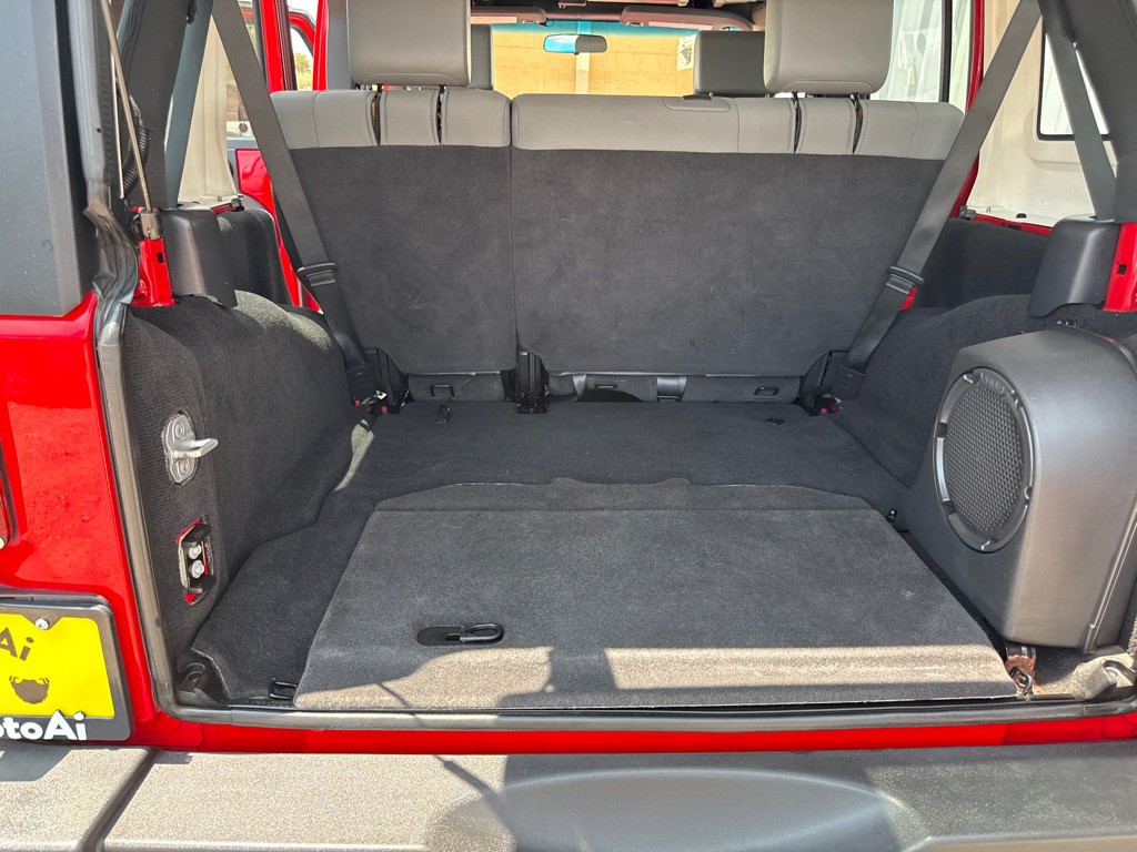 2010 Jeep Wrangler Unlimited Image 10