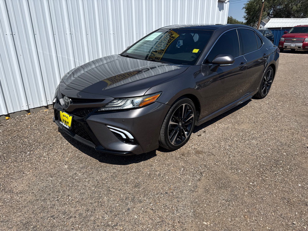 2018 Toyota Camry Image 2