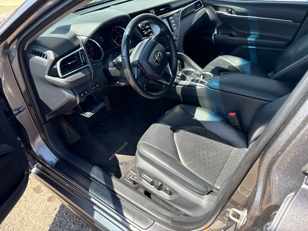 2018 Toyota Camry Image 8
