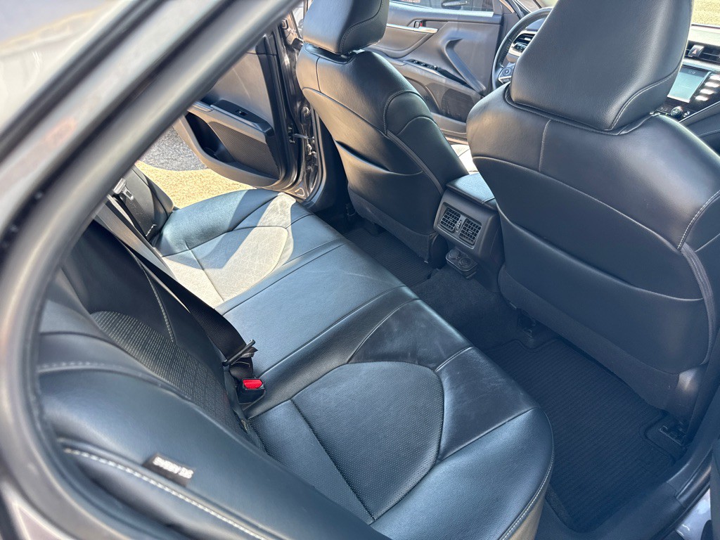 2018 Toyota Camry Image 10