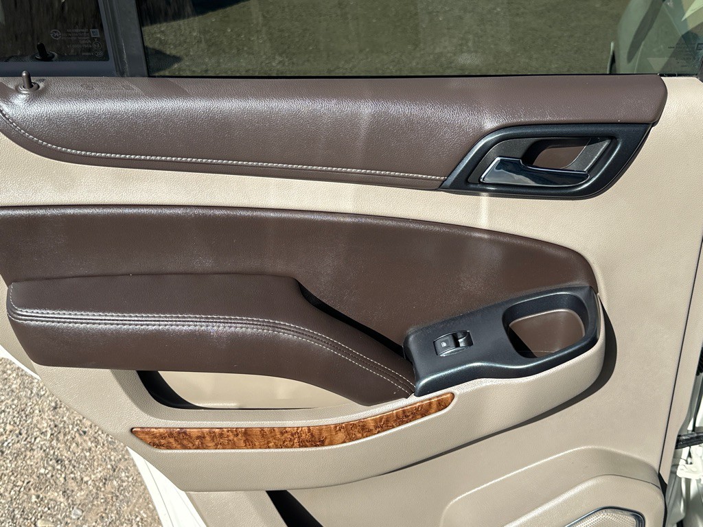2015 Chevrolet Tahoe Image 12