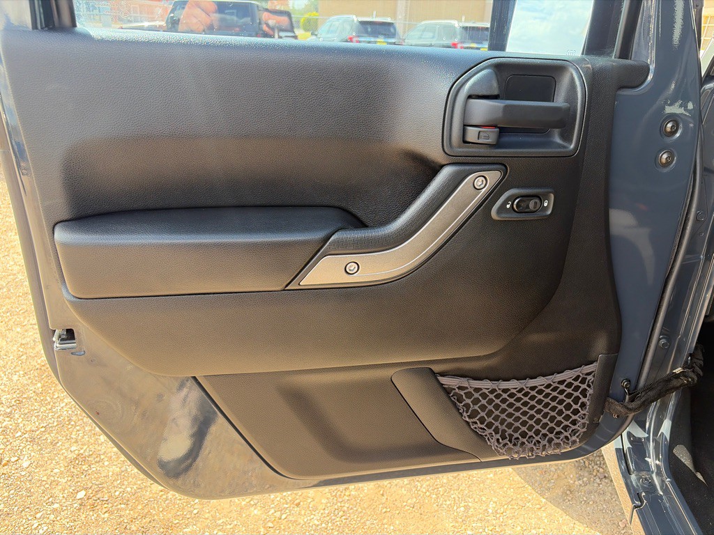 2017 Jeep Wrangler Unlimited Image 11