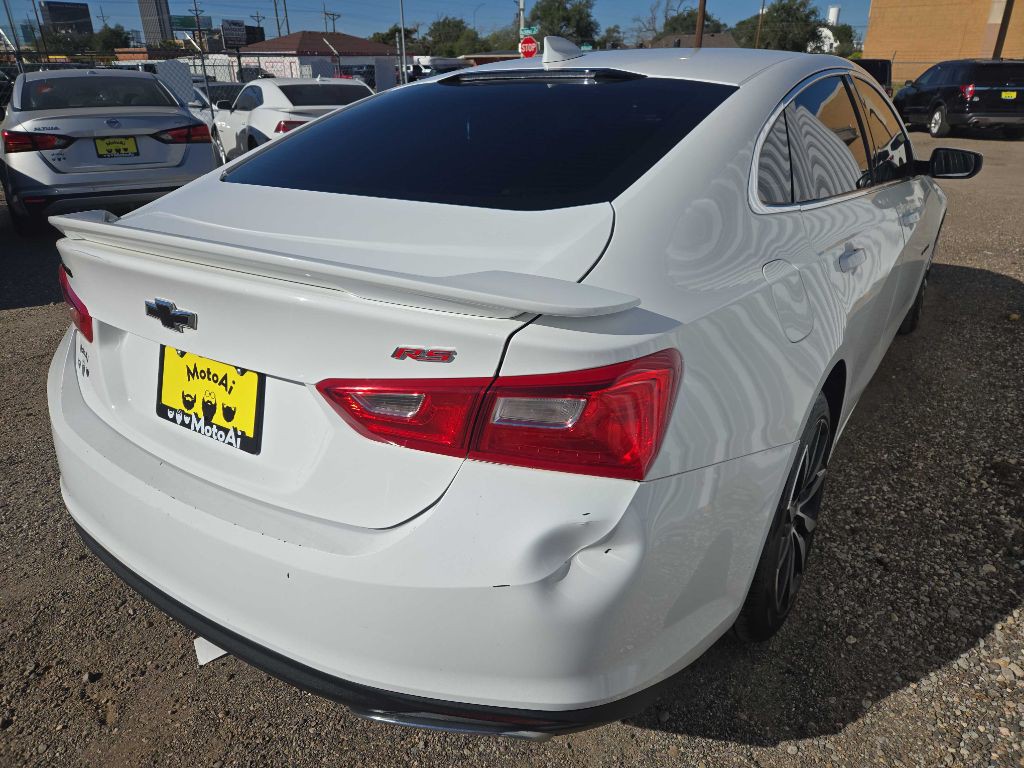 2020 Chevrolet Malibu Image 2