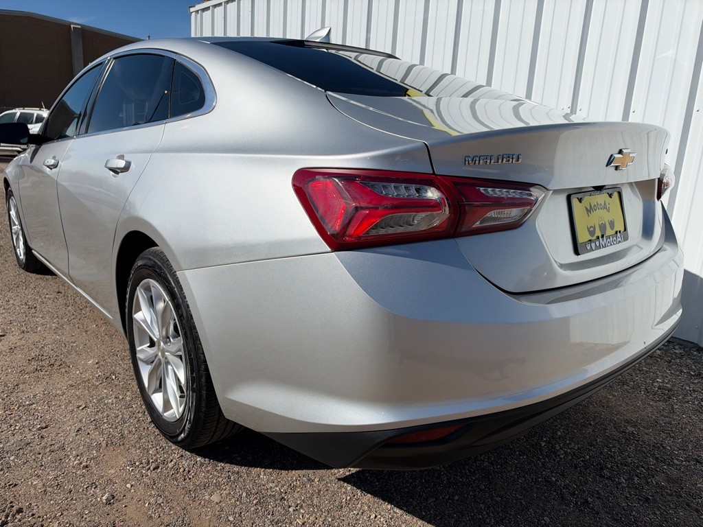 2020 Chevrolet Malibu Image 2