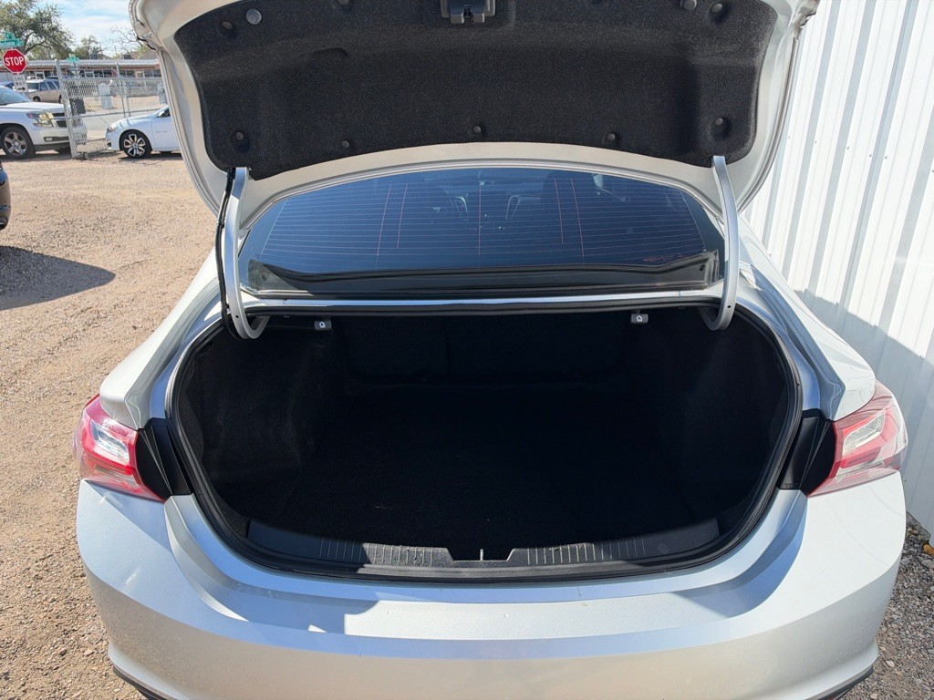 2020 Chevrolet Malibu Image 4