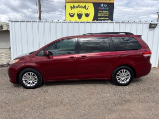 Image for 2014 Toyota Sienna XLE ID: 7697154