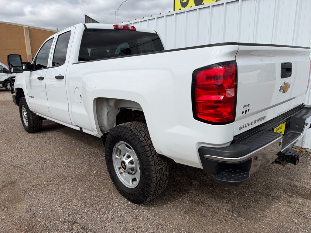 2018 Chevrolet Silverado 1500 Image 2
