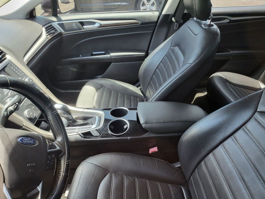 2013 Ford Fusion Image 2