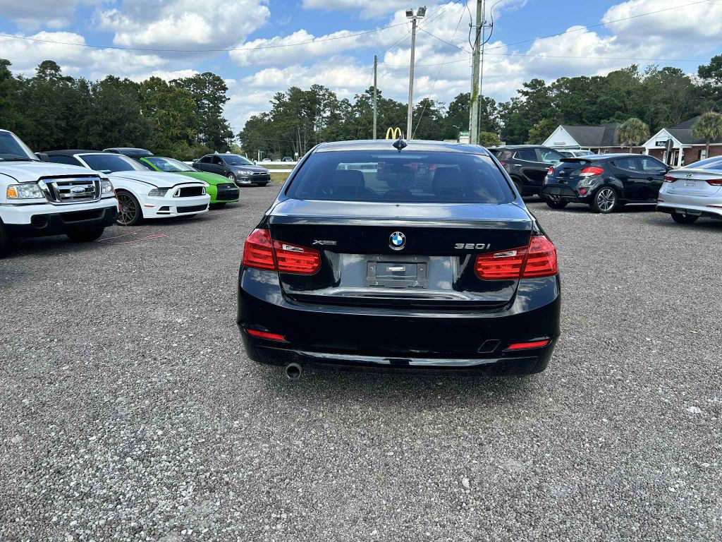 2015 BMW 3 Series Image 7