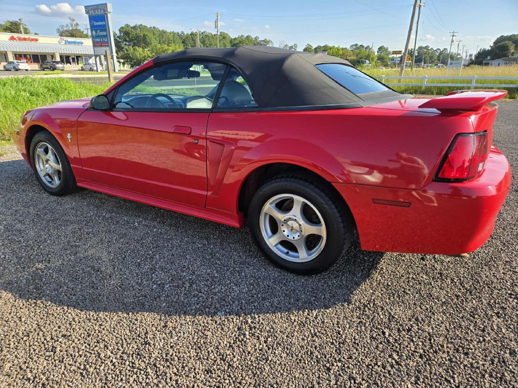 2003 Ford Mustang Image 4