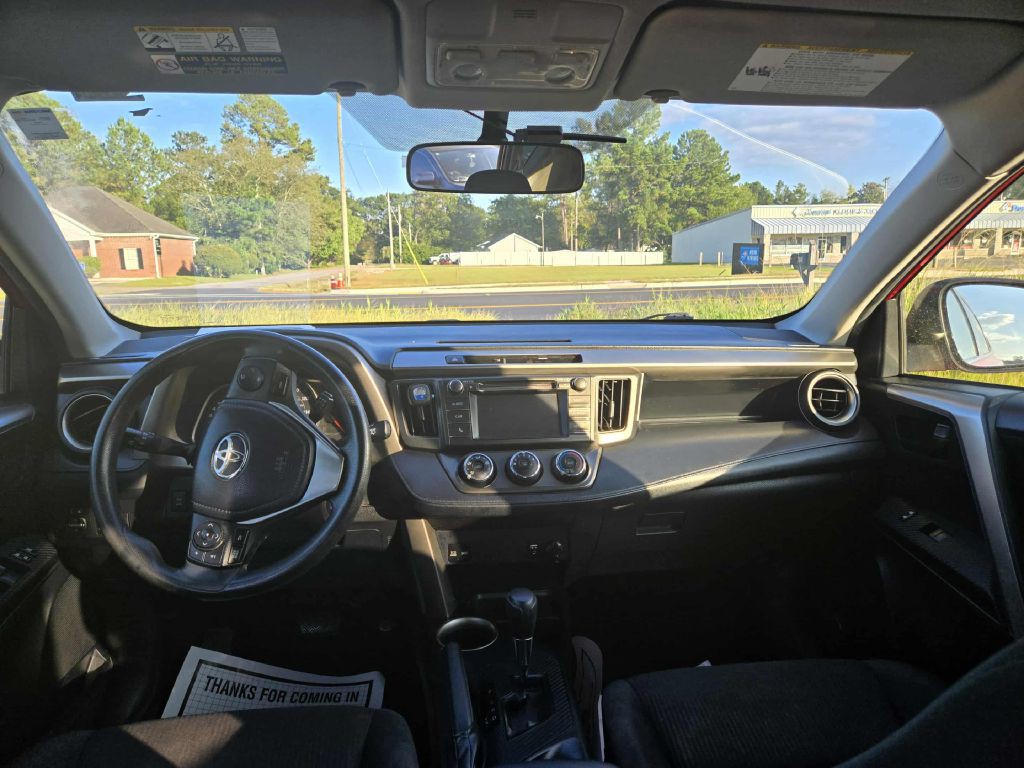 2015 Toyota Rav4 Image 6