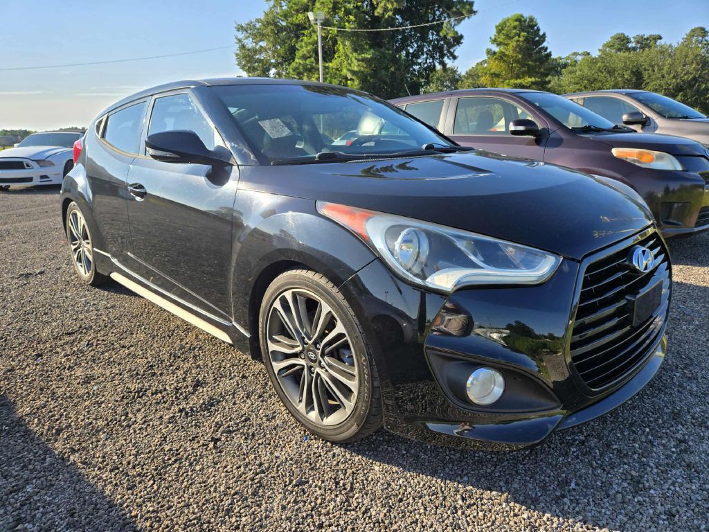 2015 Hyundai Veloster Image 1