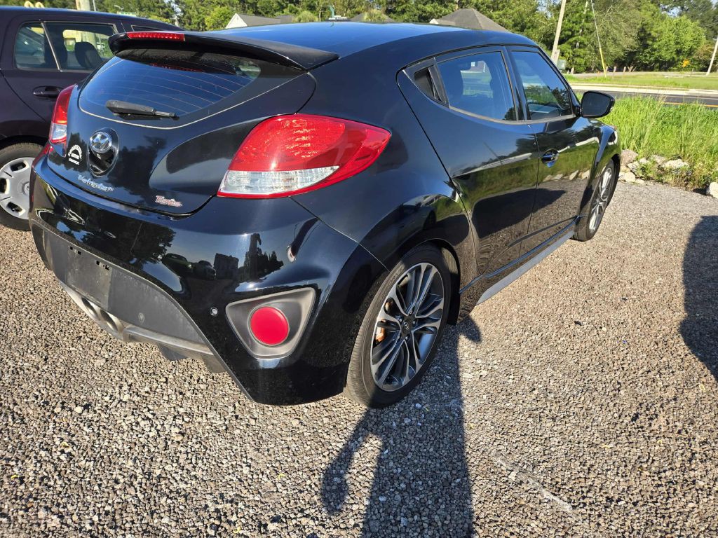2015 Hyundai Veloster Image 3