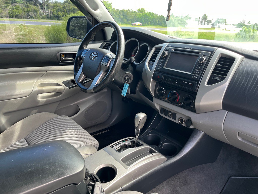 2013 Toyota Tacoma Image 9
