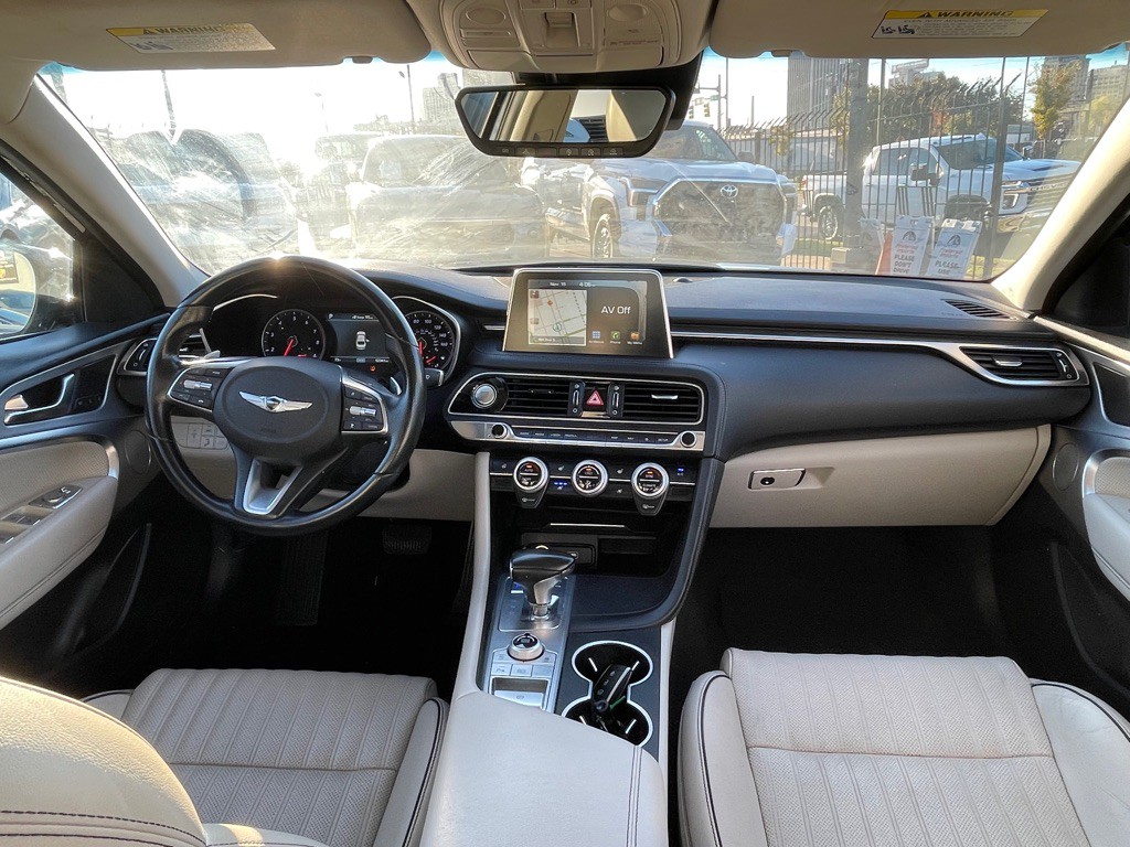 2019 Genesis G70 Image 12
