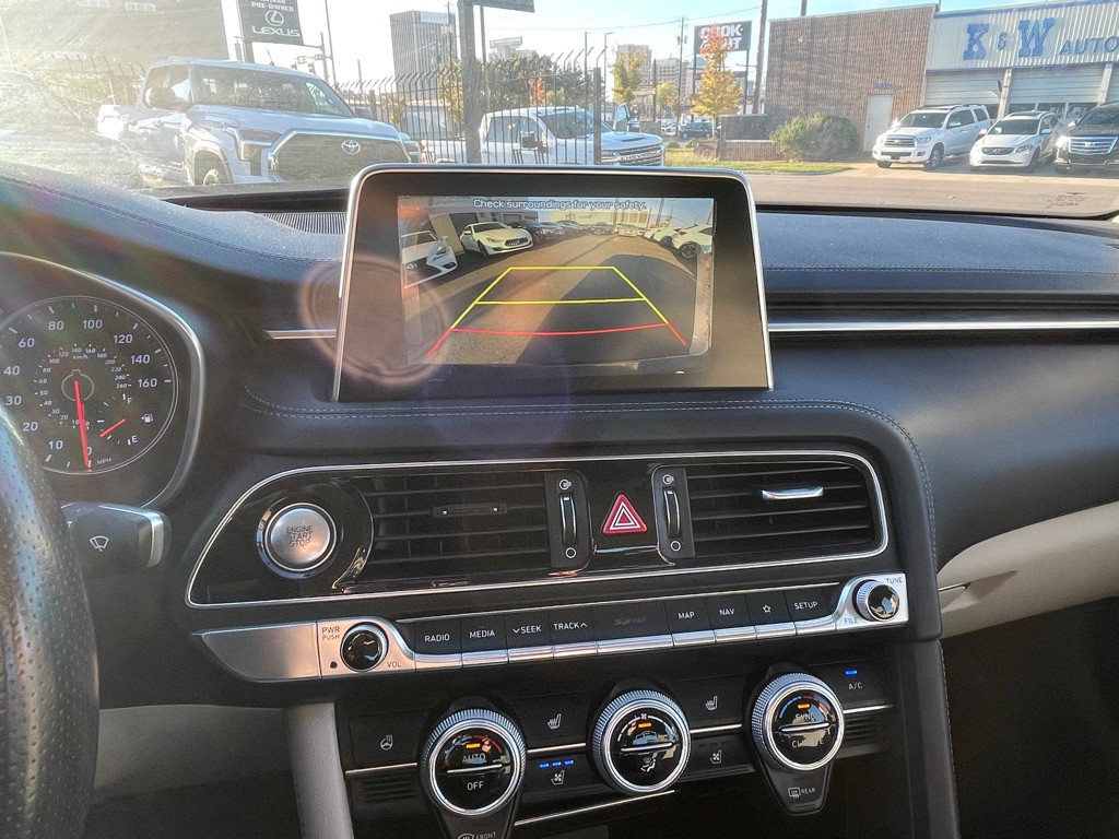 2019 Genesis G70 Image 21