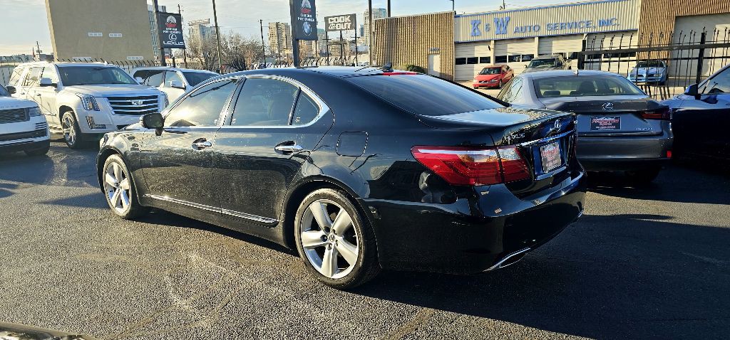 2010 Lexus LS 460 Image 2