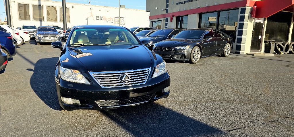 2010 Lexus LS 460 Image 4