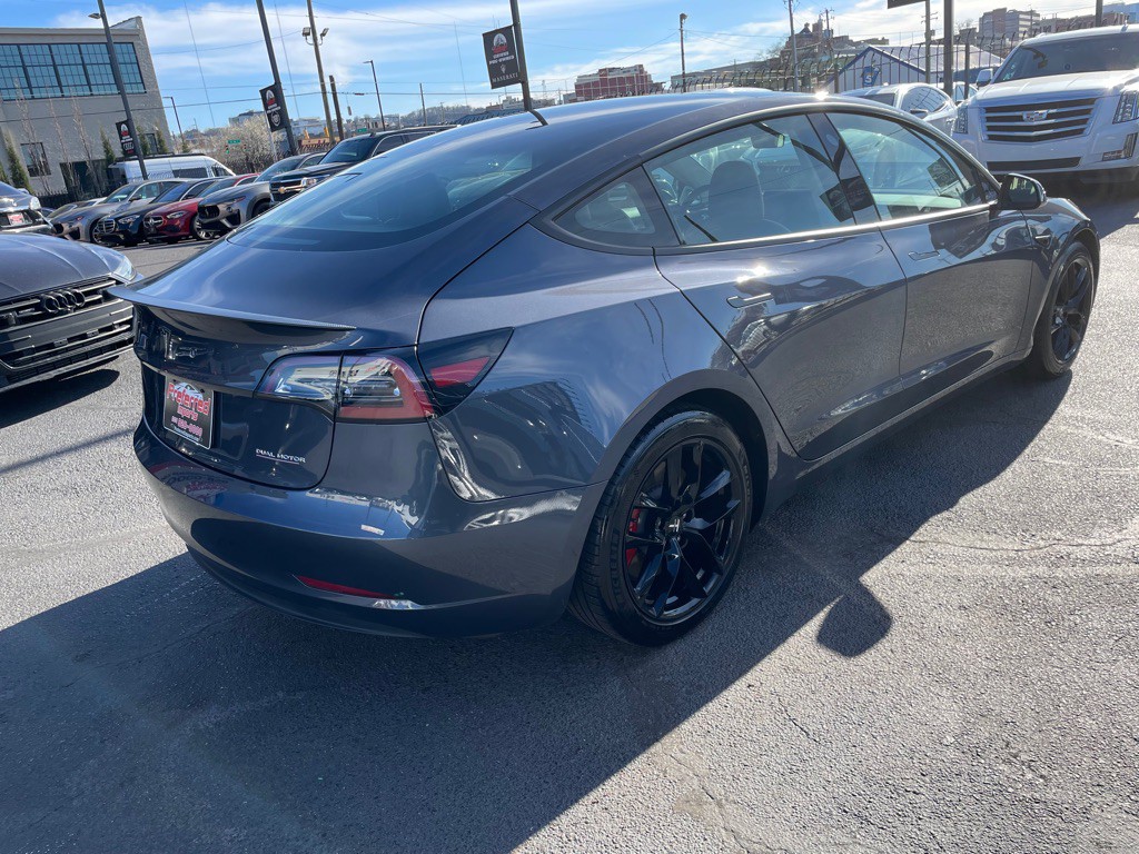 2023 Tesla Model 3 Image 2