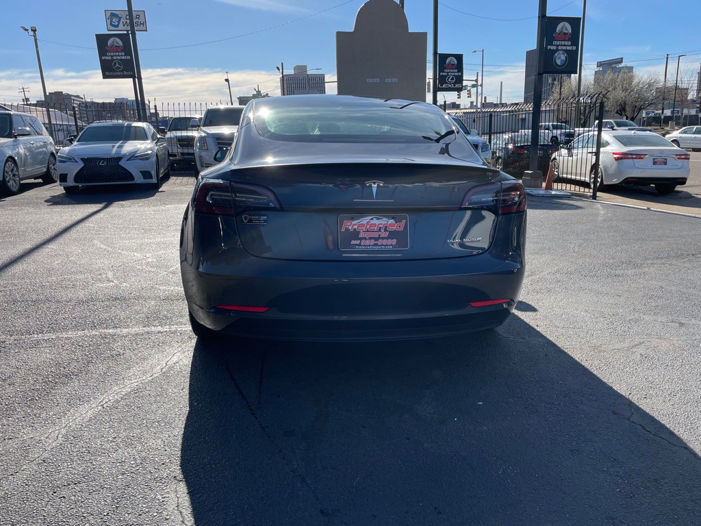 2023 Tesla Model 3 Image 5