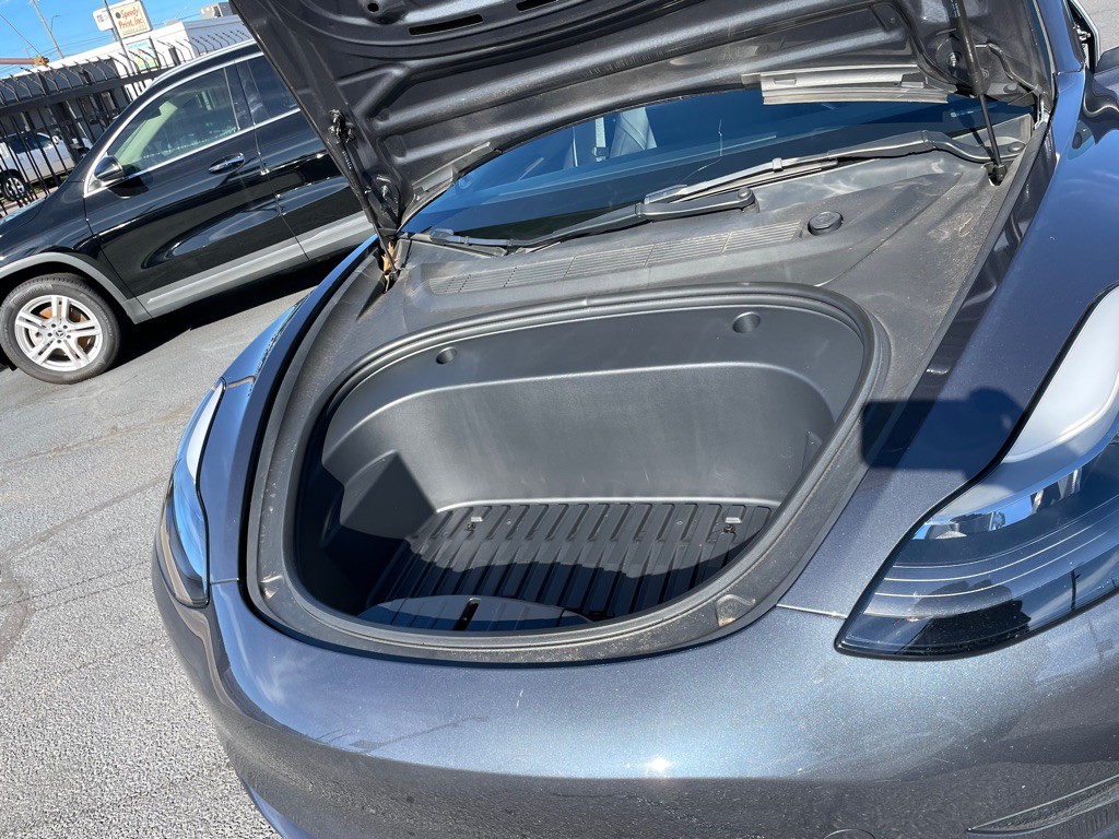 2023 Tesla Model 3 Image 7