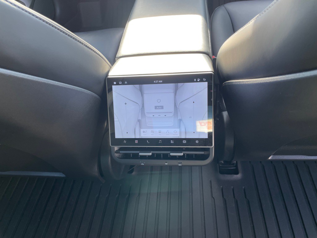 2023 Tesla Model 3 Image 16