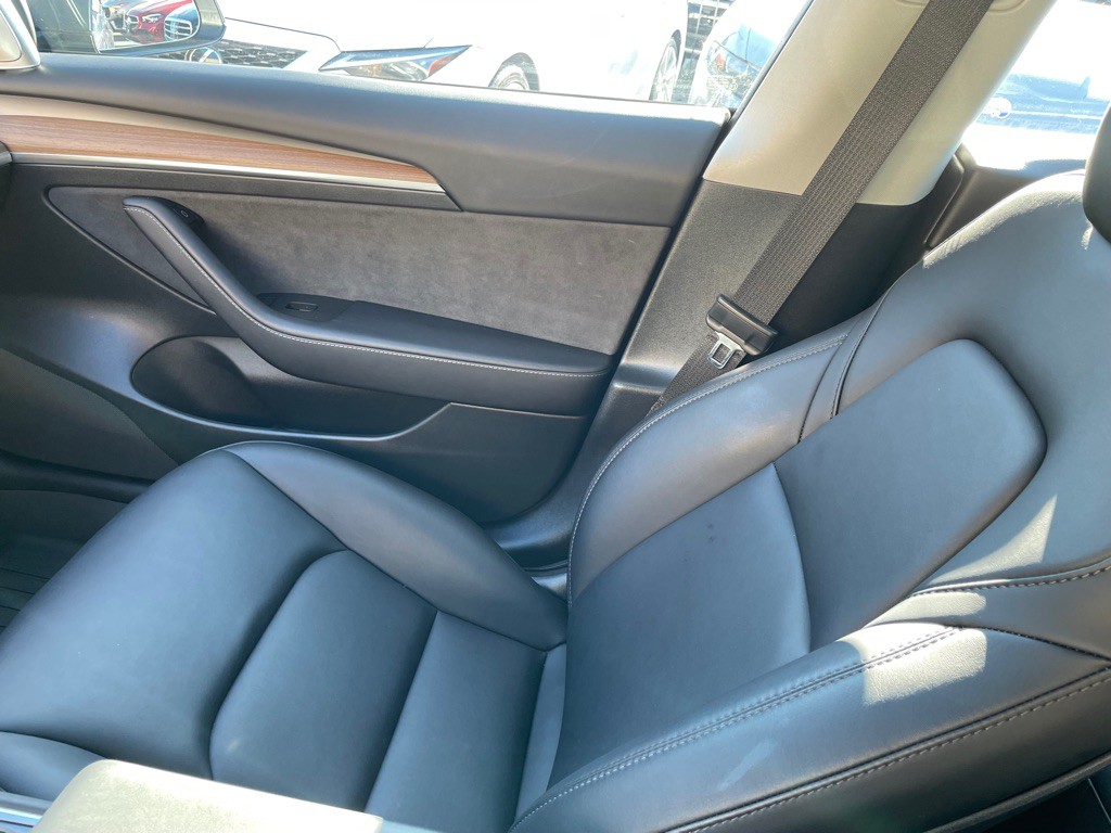 2023 Tesla Model 3 Image 18